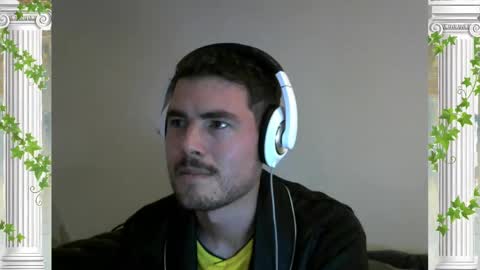 Snapshot of sultansgirls chatting on 14, 10, 2025 The Sultan online show from 14, 10, 2025