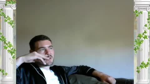 Snapshot of sultansgirls chatting on 14, 10, 2025 The Sultan online show from 14, 10, 2025