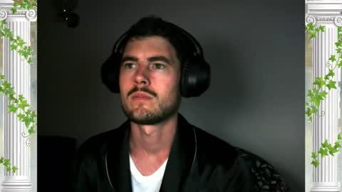 Snapshot of sultansgirls chatting on 13, 11, 2025 The Sultan online show from 13, 11, 2025