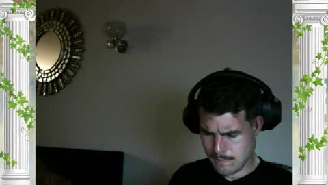 Snapshot of sultansgirls chatting on 16, 11, 2025 The Sultan online show from 16, 11, 2025