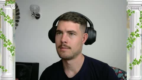 Snapshot of sultansgirls chatting on 20, 11, 2025 The Sultan online show from 20, 11, 2025