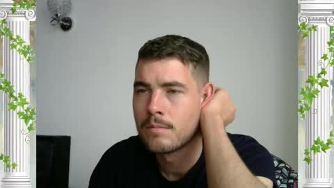 Snapshot of sultansgirls chatting on 23, 11, 2025 The Sultan online show from 23, 11, 2025