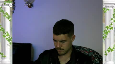 Snapshot of sultansgirls chatting on 28, 11, 2025 The Sultan online show from 28, 11, 2025