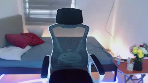 sultry cyramore online show from 11, 9, 2025