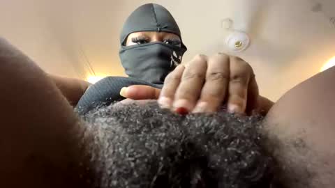 Snapshot of sultryaura chatting on 30, 11, 2025 maskedtemptress online show from 30, 11, 2025