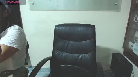 Snapshot of summer_girls01 chatting on 13, 1, 2025 summer_girls01 online show from 13, 1, 2025