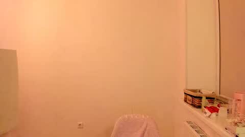 Summer Preston online show from 31, 1, 2025