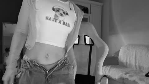 Snapshot of sun_for_you chatting on 2, 12, 2024 Miss Nelly online show from 2, 12, 2024