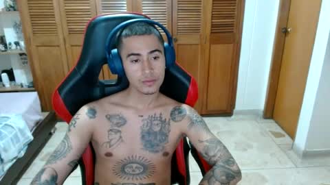 Snapshot of sunbrown_ chatting on 15, 6, 2026 Sebastin online show from 15, 6, 2026