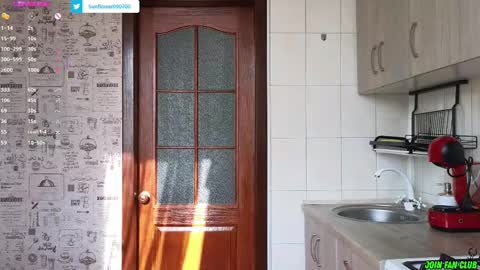 Snapshot of sunflower0907 chatting on 12, 2, 2025 Tina. Im topless model online show from 12, 2, 2025