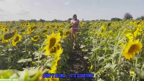 Snapshot of sunflower0907 chatting on 24, 9, 2025 Tina. Im topless model online show from 24, 9, 2025