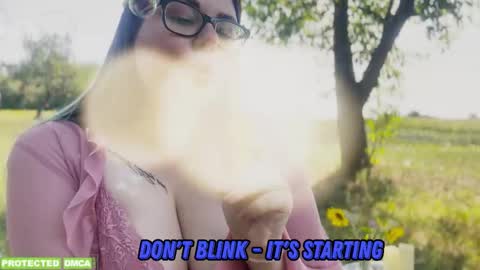 Snapshot of sunflower0907 chatting on 13, 10, 2025 Tina. Im topless model online show from 13, 10, 2025