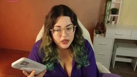 Snapshot of sunflower0907 chatting on 14, 10, 2025 Tina. Im topless model online show from 14, 10, 2025