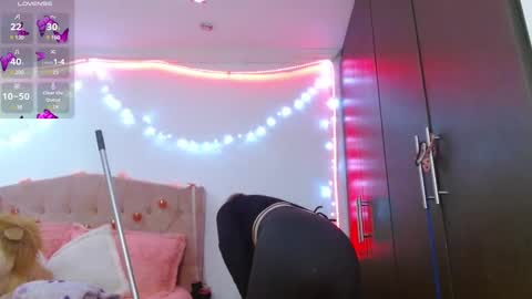 Snapshot of sunflower_dance chatting on 4, 3, 2025 Jeraldine online show from 4, 3, 2025