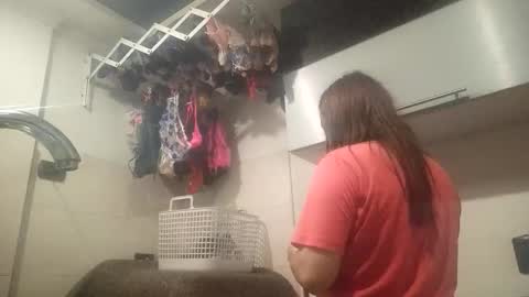 Snapshot of sunflower_dance chatting on 12, 10, 2025 Jeraldine online show from 12, 10, 2025