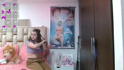 Snapshot of sunflower_dance chatting on 16, 10, 2025 Jeraldine online show from 16, 10, 2025