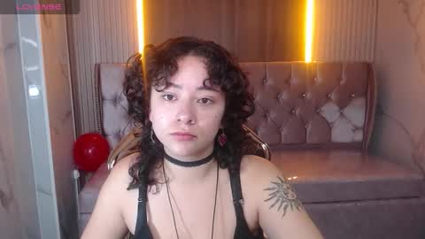 Snapshot of sunny2_b chatting on 19, 11, 2025 sunny2_b online show from 19, 11, 2025