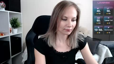 Snapshot of sunny_bunny6 chatting on 27, 6, 2026 Naomi online show from 27, 6, 2026