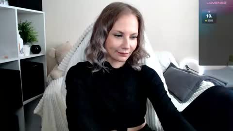 Snapshot of sunny_bunny6 chatting on 14, 7, 2026 Naomi online show from 14, 7, 2026