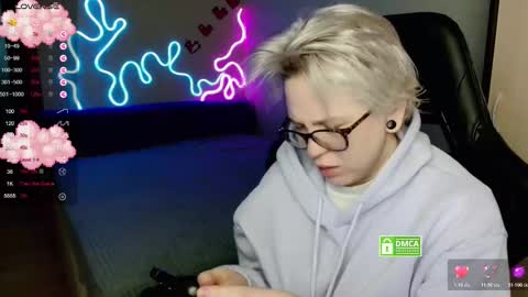 sunny mood online show from 11, 11, 2025