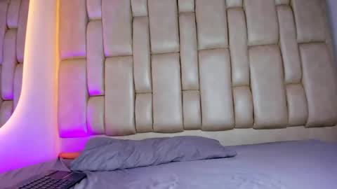 Sunny online show from 22, 4, 2026