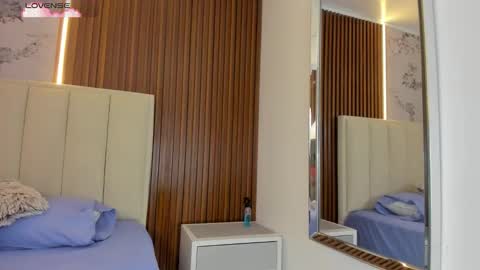  S U N N Y online show from 21, 11, 2025