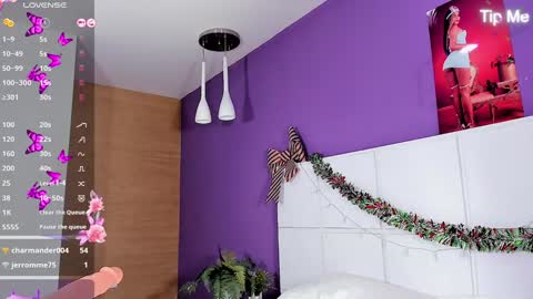      online show from 4, 2, 2025