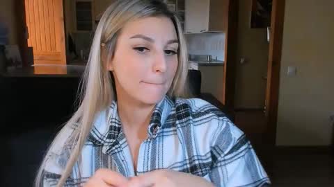 sunsetwithava online show from 24, 2, 2026