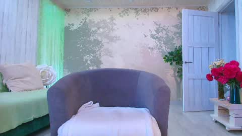 Snapshot of sunshine13_ chatting on 15, 6, 2026 Eva online show from 15, 6, 2026
