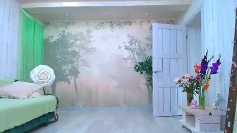 Snapshot of sunshine13_ chatting on 27, 7, 2026 Eva online show from 27, 7, 2026