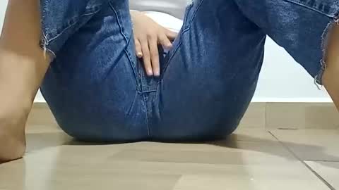 Annie online show from 19, 12, 2025