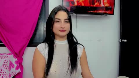 Snapshot of sunshine_uwu22 chatting on 9, 12, 2024 Andrea Rodriguez online show from 9, 12, 2024