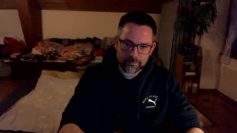 supersquirrel81 online show from 15, 2, 2026