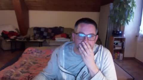 supersquirrel81 online show from 17, 3, 2026