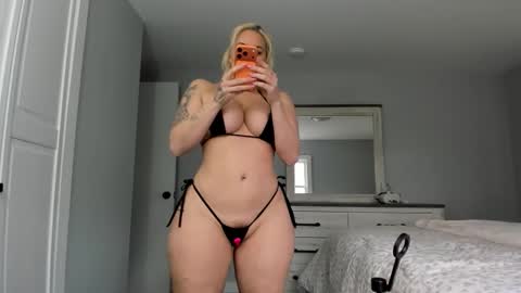 Snapshot of surecakes chatting on 22, 4, 2026 All My Links Are On Videos my sex toy insta twitter online show from 22, 4, 2026
