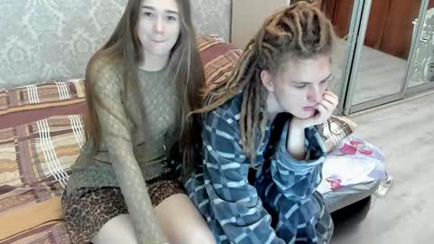 Snapshot of surfsexcouple chatting on 5, 12, 2025 surfsexcouple online show from 5, 12, 2025