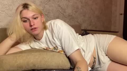 Snapshot of susan228 chatting on 4, 12, 2025 Vladiva online show from 4, 12, 2025