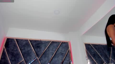 susanahenao online show from 10, 9, 2025