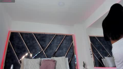 susanahenao online show from 27, 4, 2026