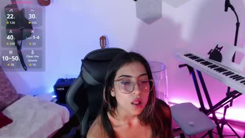 Susana hendrix    online show from 24, 4, 2026