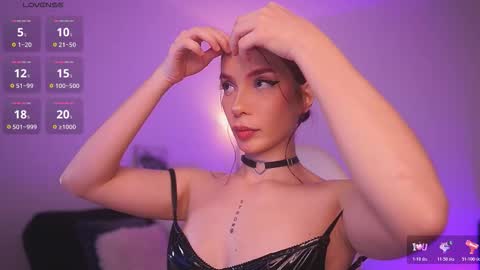  Sus Moore  online show from 8, 3, 2026