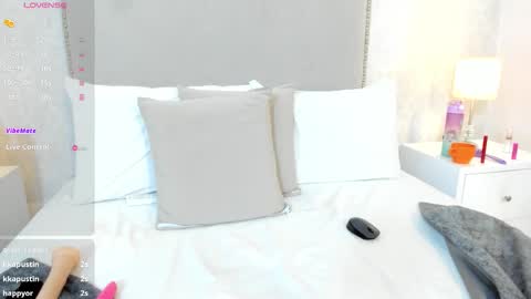 susanthomass online show from 24, 11, 2025