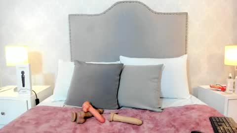 susanthomass online show from 27, 4, 2026