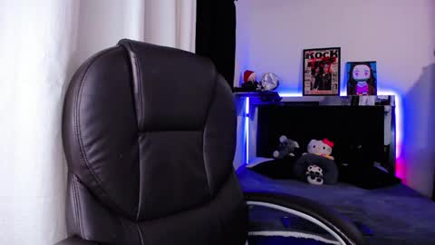 Susanyrosa online show from 6, 4, 2026