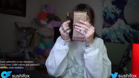 Snapshot of sushifox chatting on 21, 1, 2025 online show from 21, 1, 2025