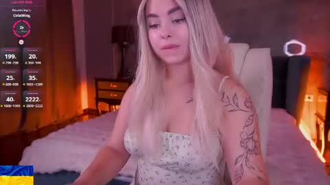 Snapshot of susiewood chatting on 7, 8, 2026 Susie online show from 7, 8, 2026