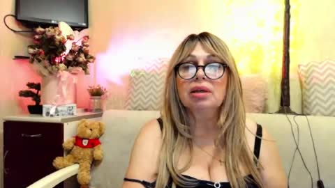SusiexNoreen online show from 4, 7, 2026
