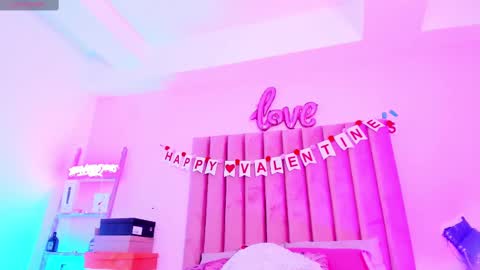 Sussan Nicole  online show from 17, 2, 2025