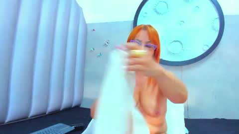 sussanmilf  online show from 28, 7, 2026