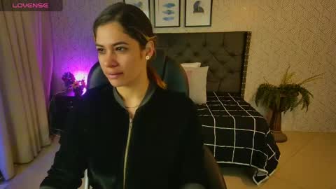   online show from 2, 12, 2024